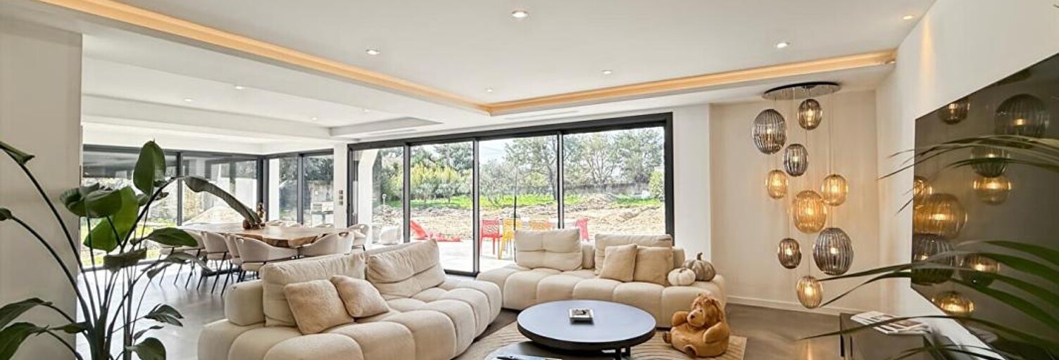 Maison 5 Pièces 215 m² à vendre à Saint-Rémy-de-Provence (13210)