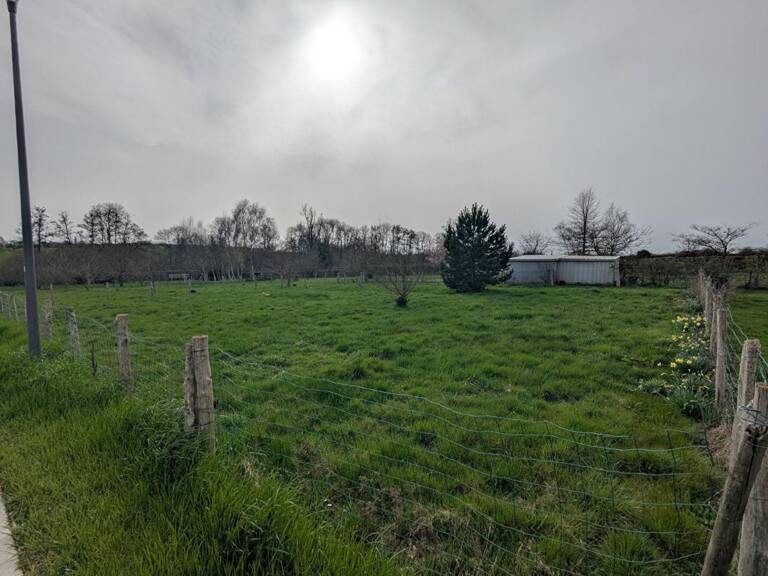 Terrain constructible et viabilisé 585 m2 (Neuilly sur eure) — photo 1