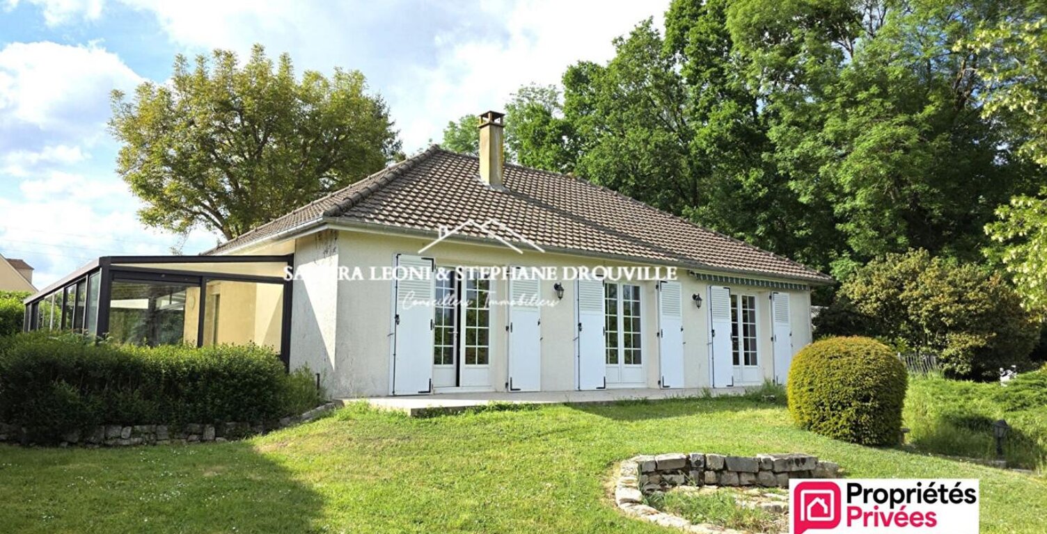 JOUY - RAVISSANTE MAISON de 129 m²  4 pièces — photo 1