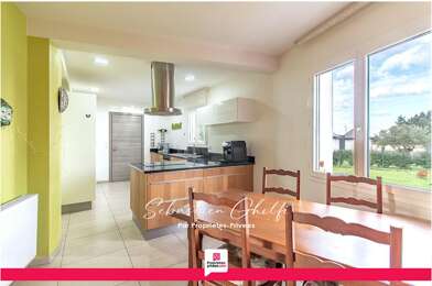 Maison 8 pièces 365750 €