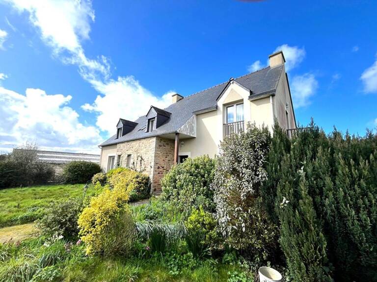Maison + Hangar Saint Jouan Des Guerets 8 pièce(s) 193 m2 terrain 8725 M² — photo 1