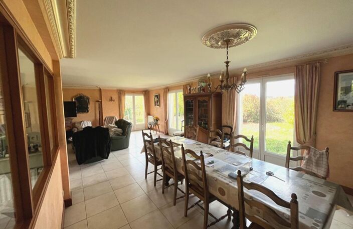 Maison + Hangar Saint Jouan Des Guerets 8 pièce(s) 193 m2 terrain 8725 M² — photo 4