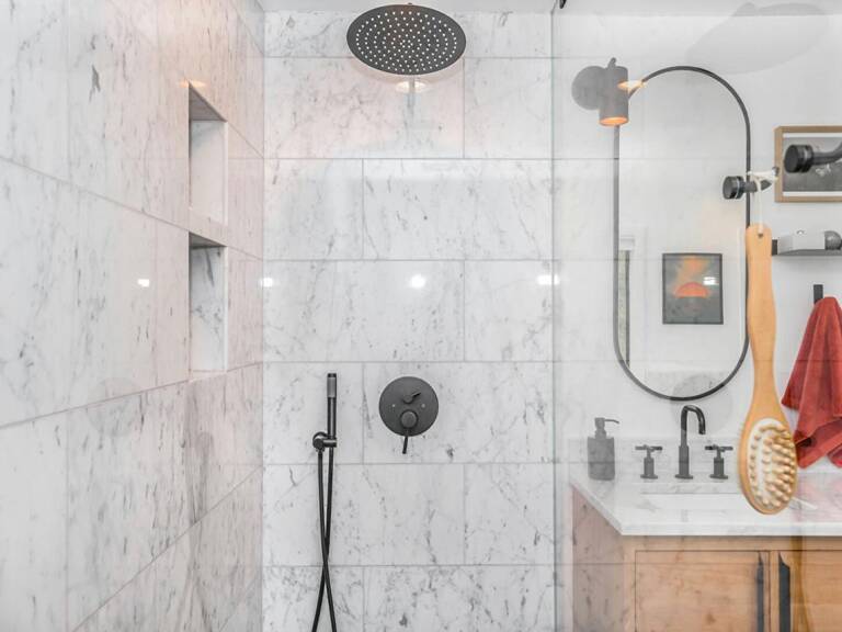 Appartement Bormes Les Mimosas 2 pièces 44.27 m2 +grand jardin — photo 1