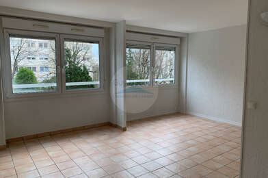 Appartement 2 pièces 808 €