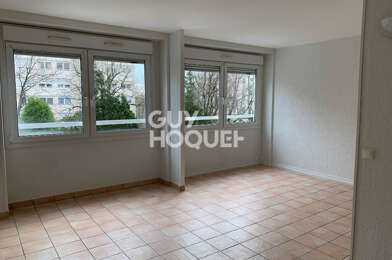 Appartement 2 pièces 808 €