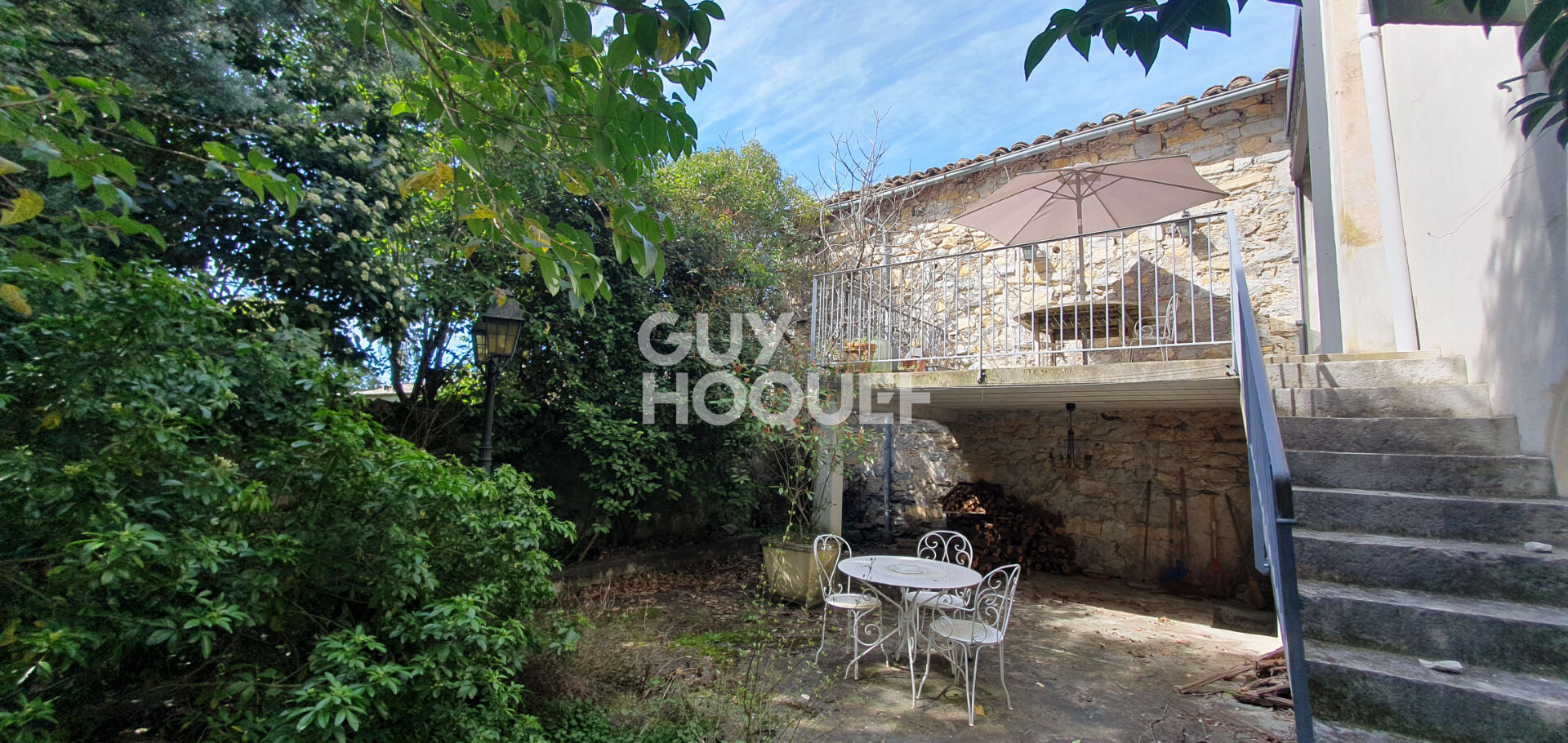 Villa / Maison  T7 à vendre Villeneuve-de-Berg 07170