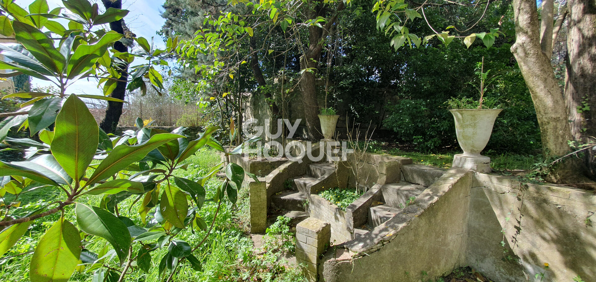 Villa / Maison  T7 à vendre Villeneuve-de-Berg 07170