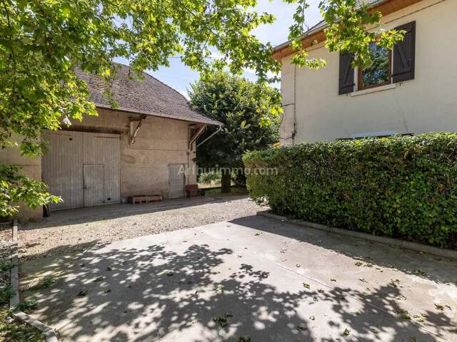 Maison 3 chambres, 140 m² + dépendances, sur 6200 m² — photo du bien