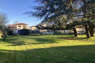 Terrain  640000 €