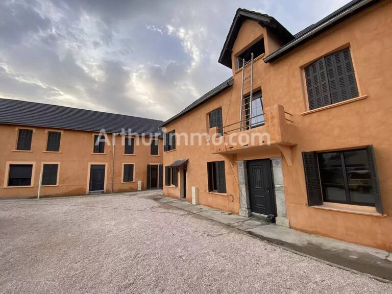 CENTRE-VILLAGE — photo 1