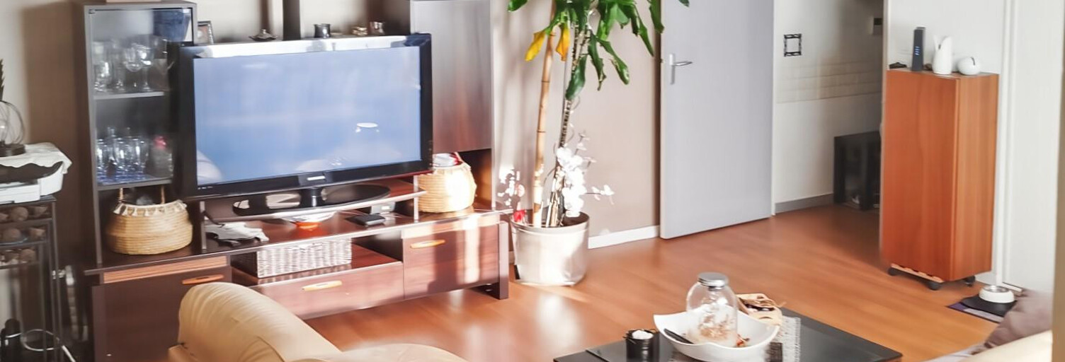 Appartement 5 Pièces 109 m² à vendre à Vénissieux (69200)