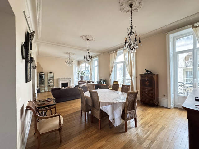 QUARTIER ST DONATIEN / GARE Appartement T6 ou 2 appartements — photo du bien