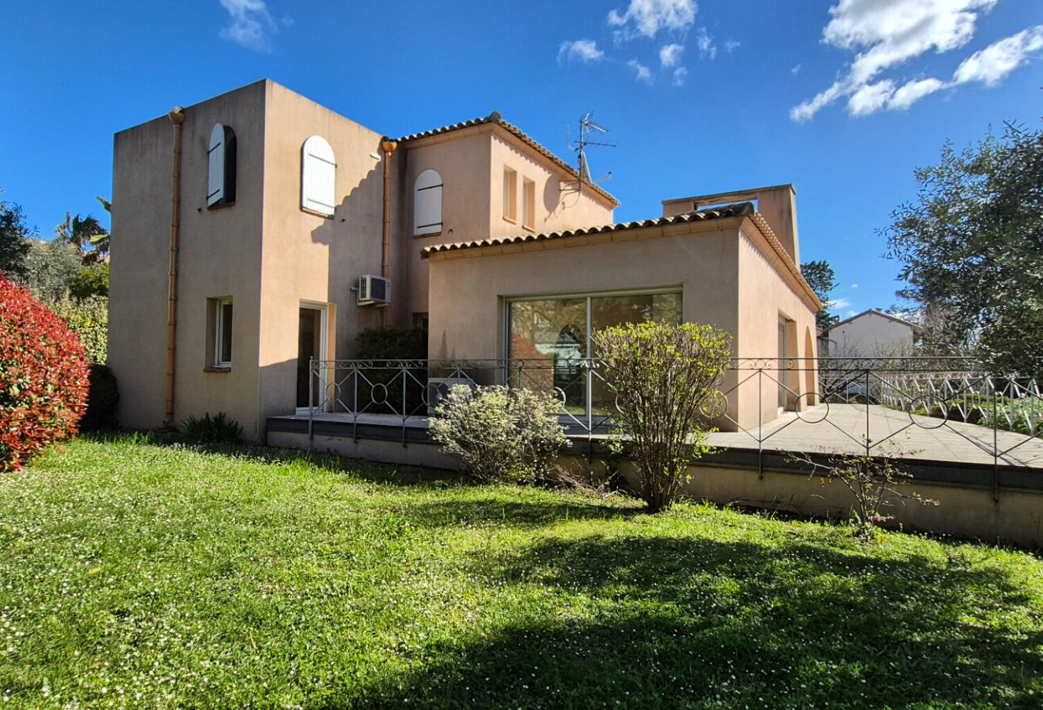 Superbe villa en plein coeur de St Gély — photo 1
