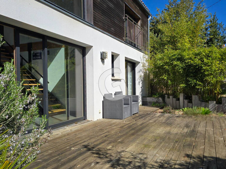 MAISON 7 PIECES 177 m² A VENDRE JARD SUR MER — photo 1