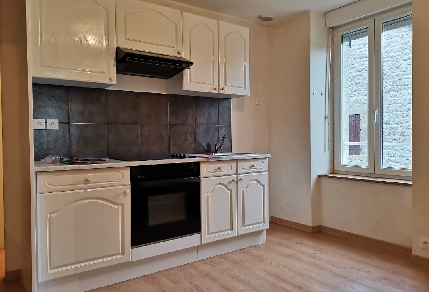 Appartement SEVERAC LE CHATEAU - 2 pièce(s) - 47.60 m² — photo 1
