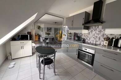 Appartement 4 pièces 254900 €