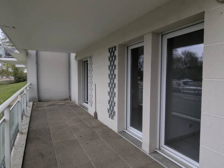 TOURS LAC Appartement 65 M² terrasse 20 M² cellier et garage — photo 1