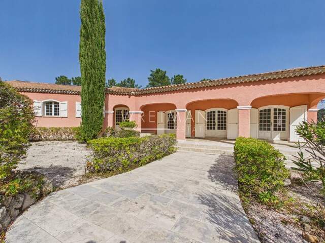 Propriété sur 1,7 ha avec deux villas et division parcellaire - — photo du bien