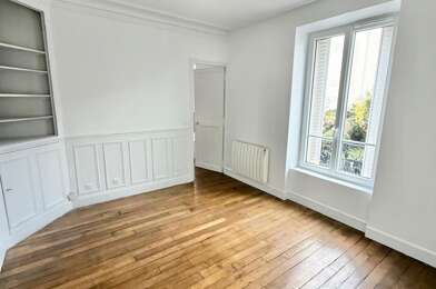 Appartement 2 pièces 898 €