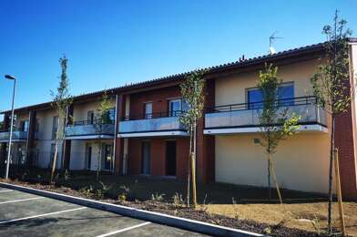 Appartement 3 pièces 833 €