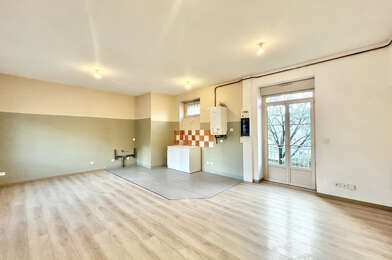 Appartement 3 pièces 734 €
