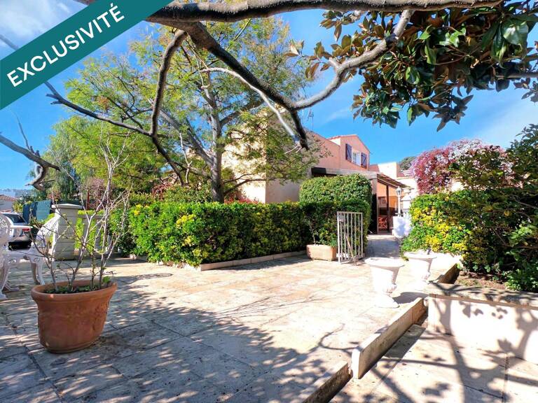 Superbe villa avec piscine  Quartier recherché — photo 1