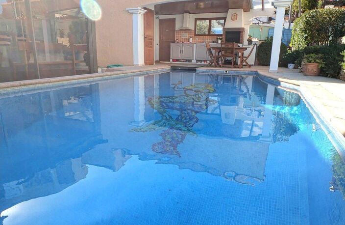 Superbe villa avec piscine  Quartier recherché — photo 2