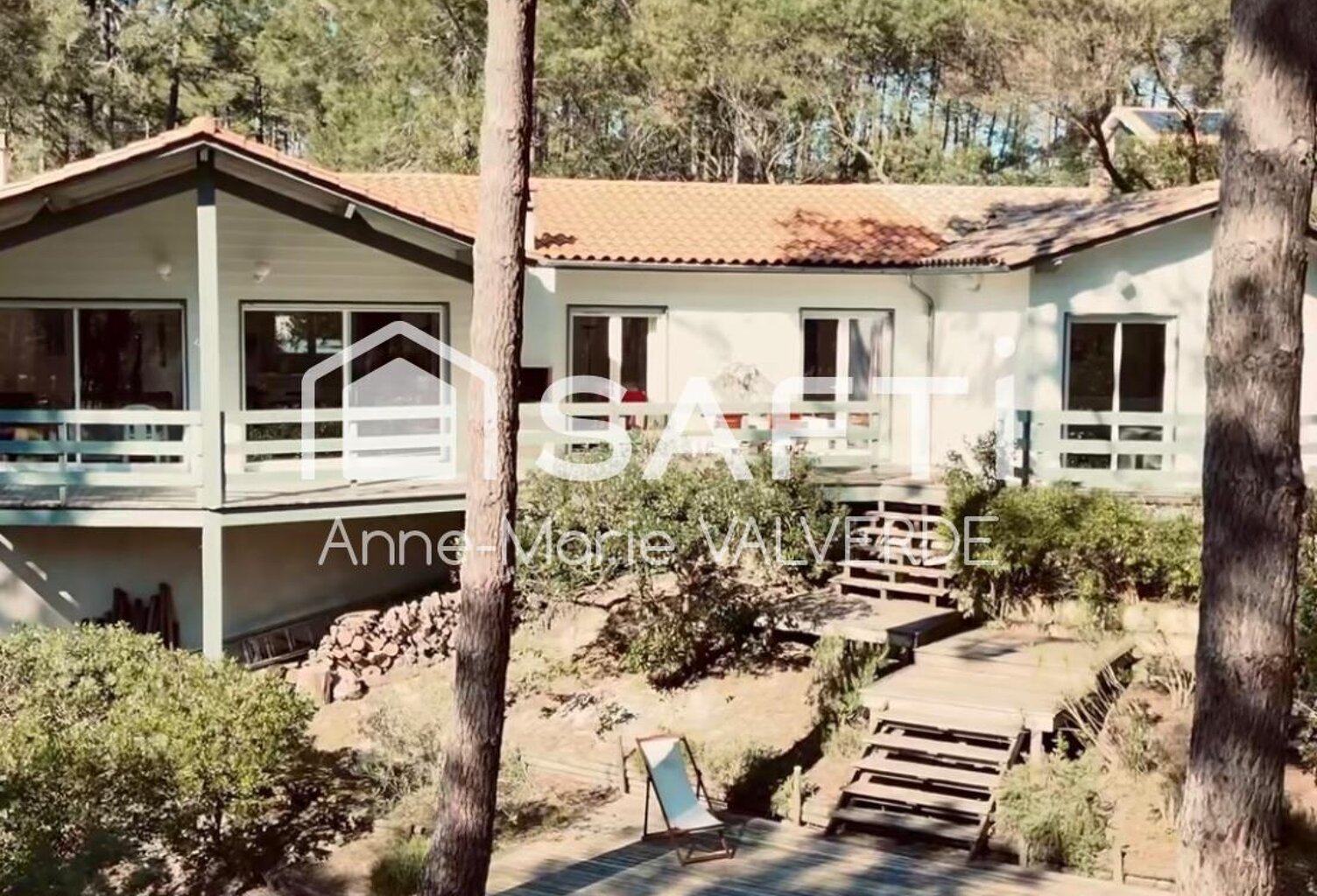 VILLA EN PREMIÈRE LIGNE DU GOLF- LACANAU — photo 1