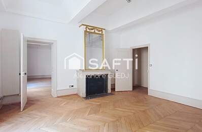 TRES GRAND APPARTEMENT PLACE BELLECOUR LYON — photo du bien