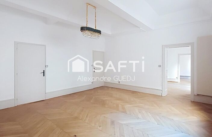 TRES GRAND APPARTEMENT PLACE BELLECOUR LYON — photo 2