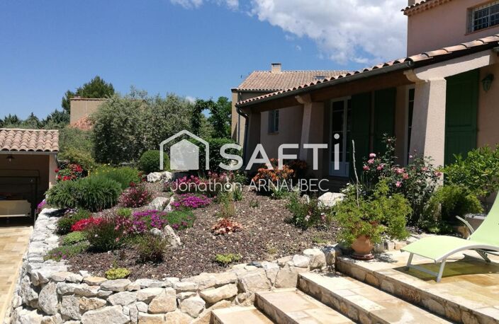 Villa familiale avec piscine, terrasses et excellente performance énergétique — photo 4