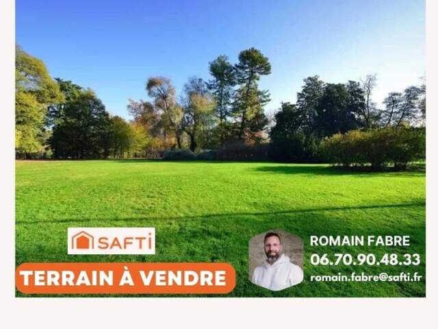 Très grand terrain constructible « libre de constructeur » — photo du bien