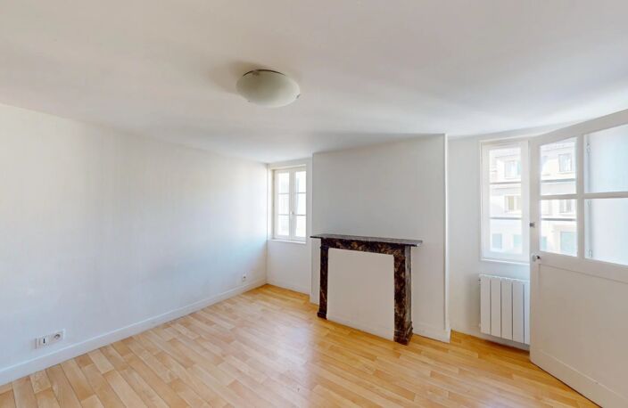 A LOUER - APPARTEMENT 2 PIECES CHARTRES CENTRE — photo 5