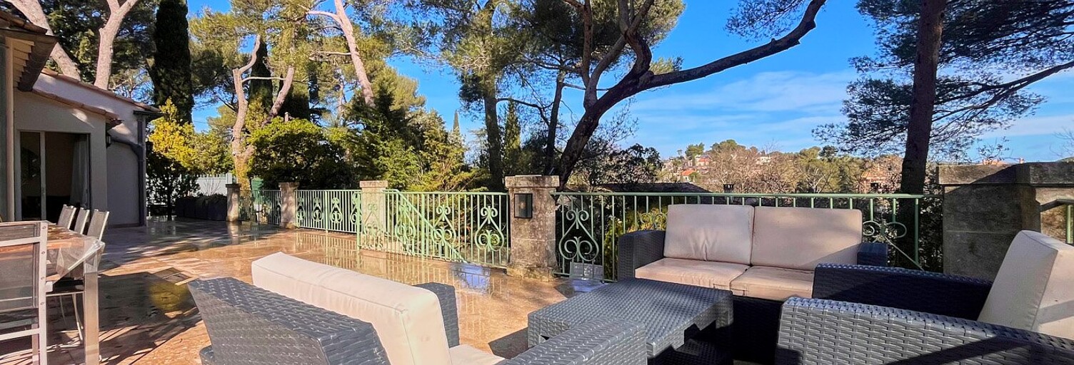 Maison 5 Pièces 170 m² à vendre à Nîmes (30000)