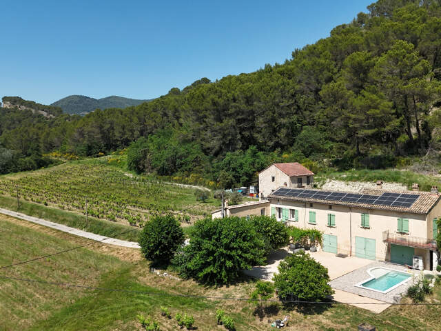 Propriété avec 2 appartements indépendants et piscine dans e — photo du bien