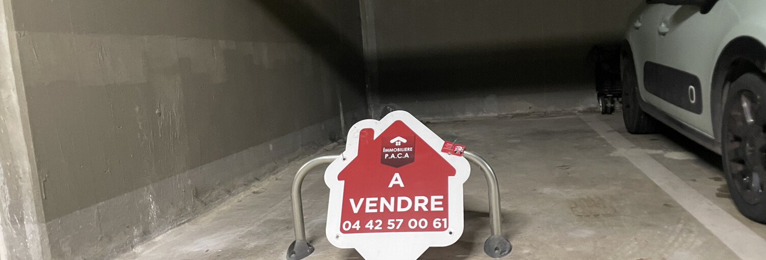 Garage   m² à vendre à Pélissanne (13330)