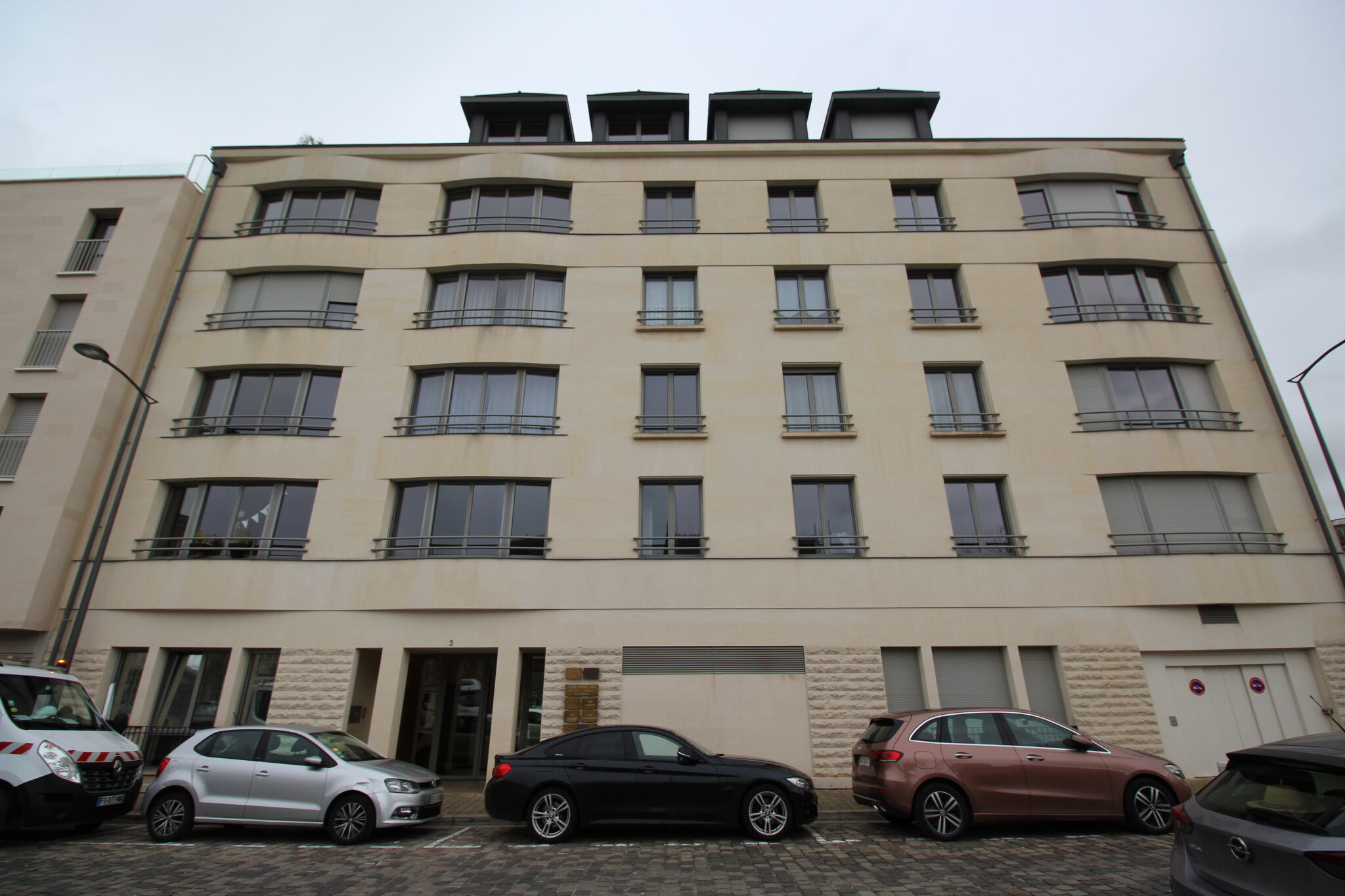 Parking  à louer Reims 51100