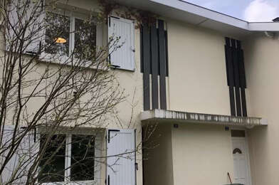 Appartement 4 pièces 867 €