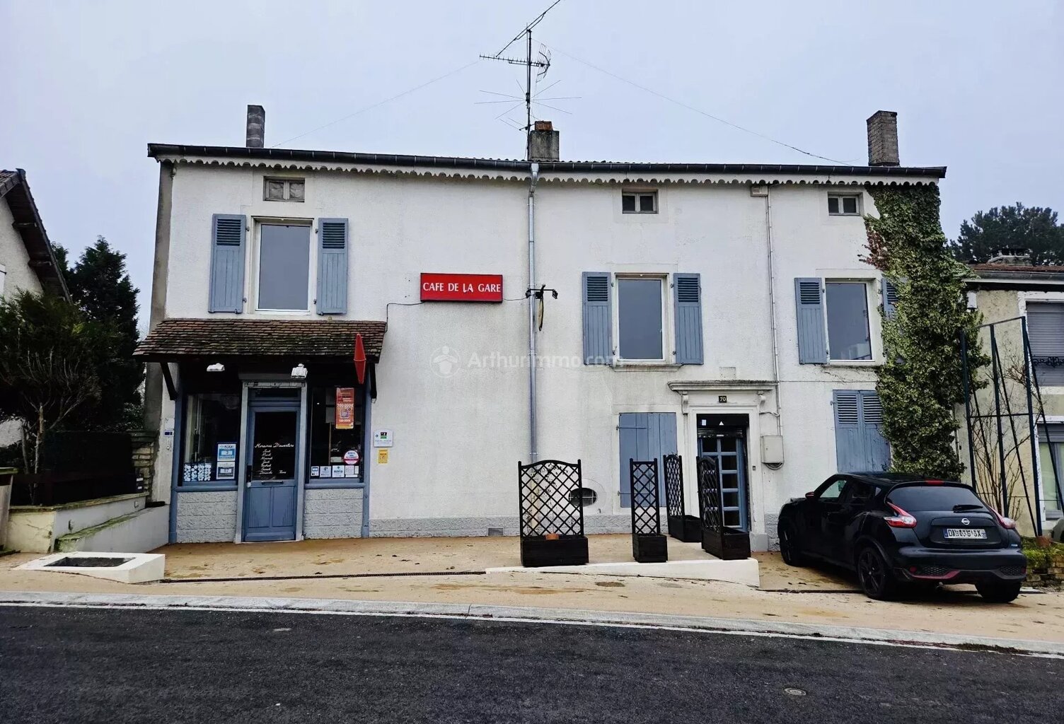 Bar tabac FDJ + Logement — photo 1