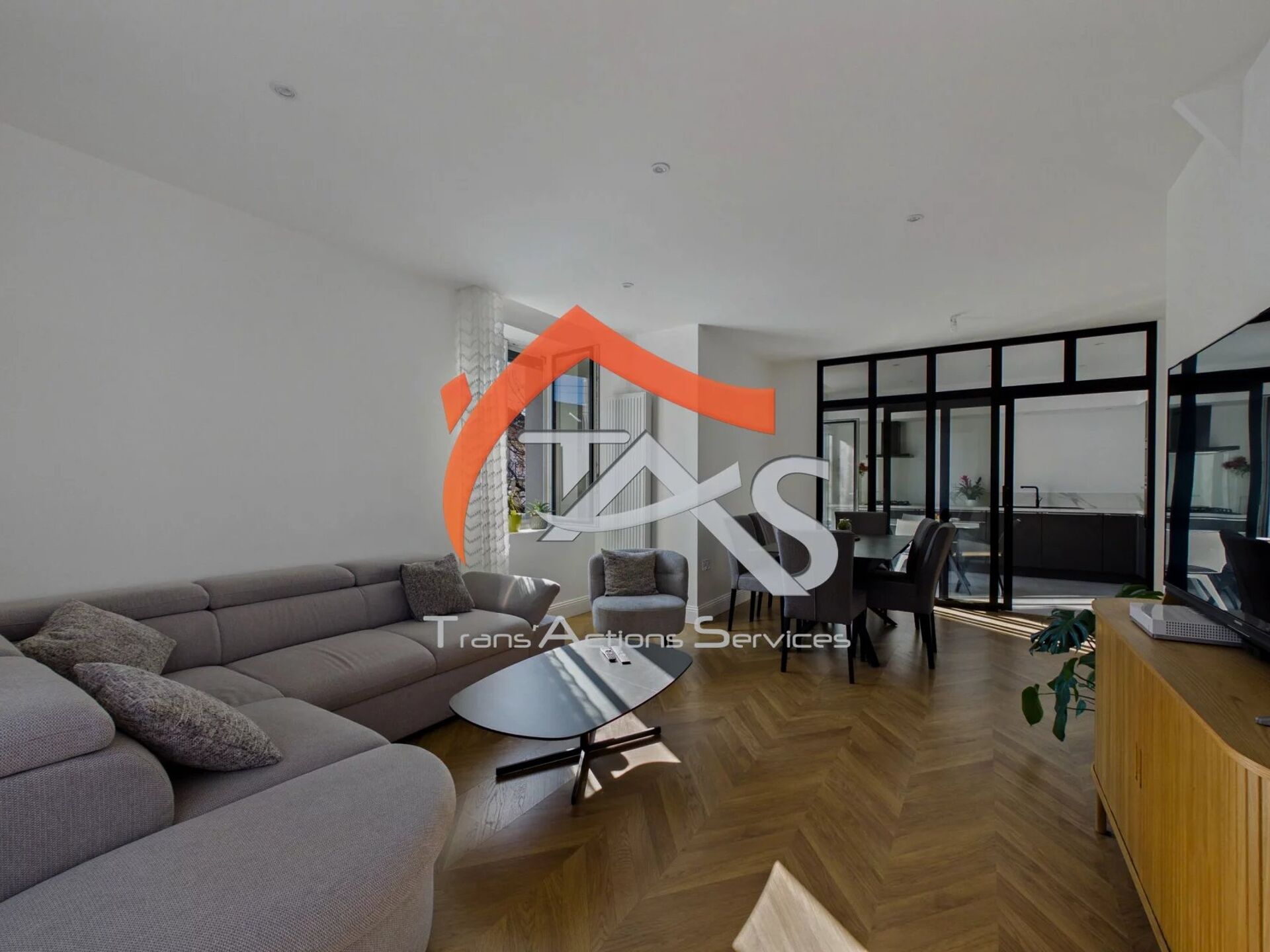 Maison 8 pièces 151 m² · à Saint-Chamond · 151 m² · 299 000 €
