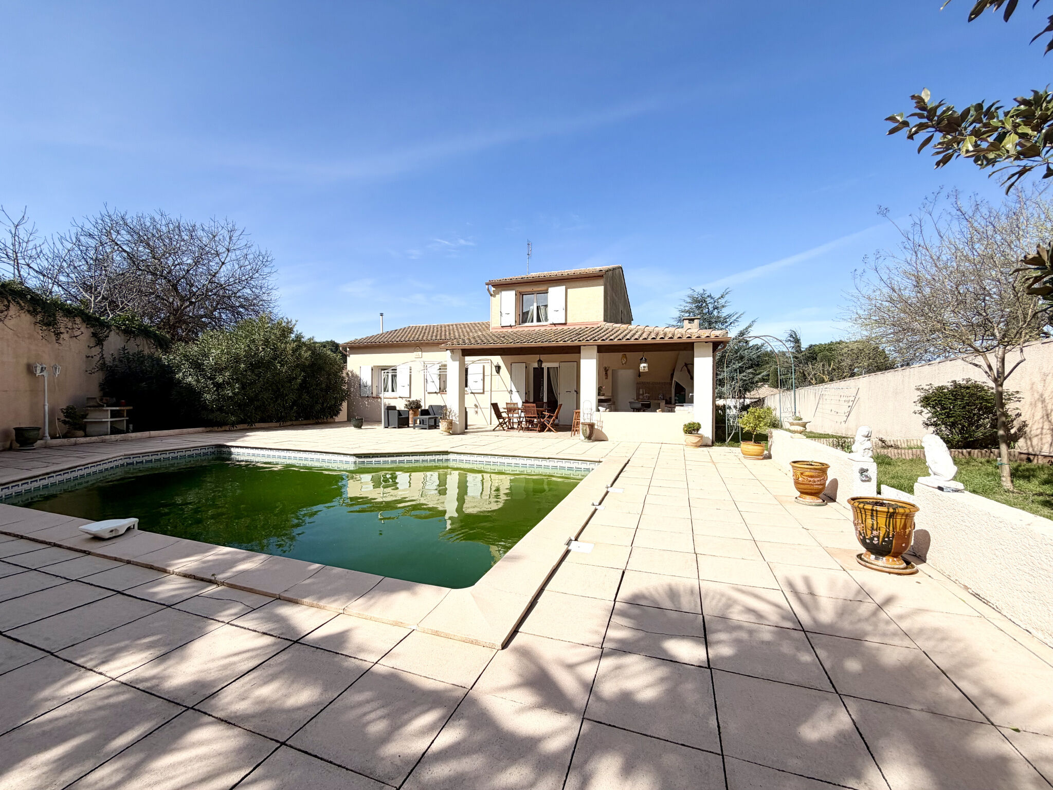 Villa / Maison  T5 à vendre Beauvoisin 30640