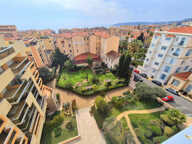 Menton , 8 ème  dernier étage, 3 p de 72 m2 et 22 m2 de terr — photo 3