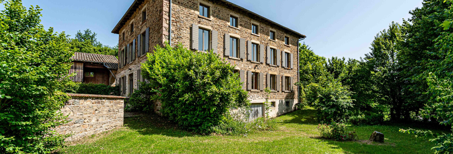 Maison 14 Pièces 800 m² à vendre à Cublize (69550)