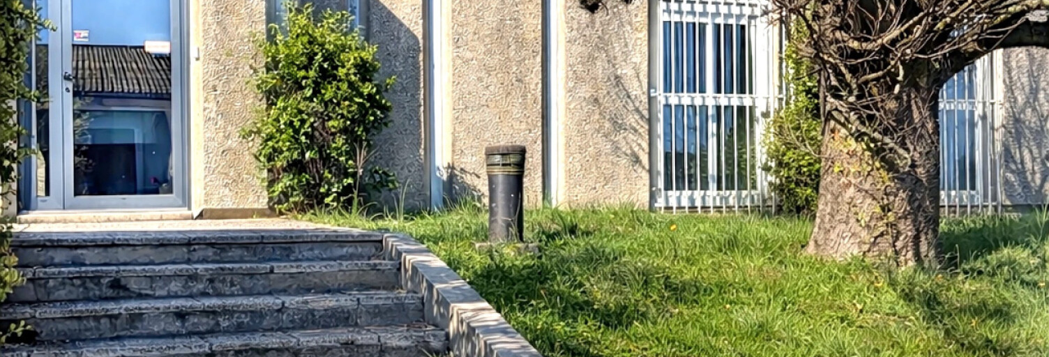 Commerce 25 Pièces 344 m² à vendre à Aubenas (07200)