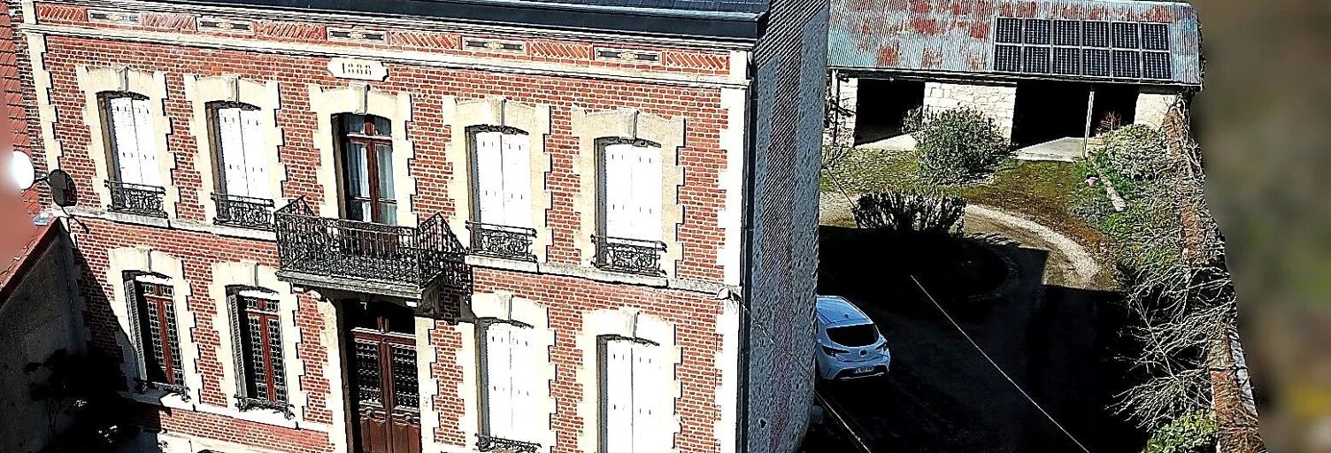 Maison 12 Pièces 272 m² à vendre à Saint-Erme-Outre-et-Ramecourt (02820)