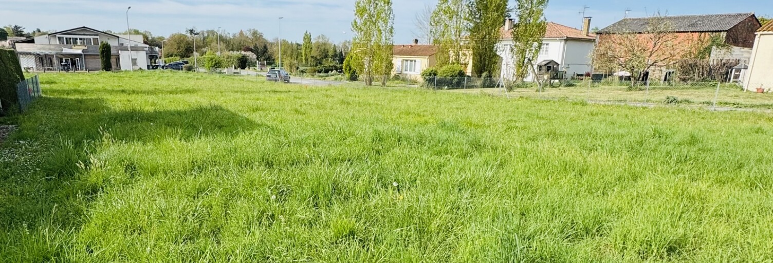 Terrain  743 m² à vendre à Saint-Georges-des-Coteaux (17810)