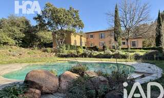 Maison 11 Pièces 285 m² à vendre à Cuers (83390)