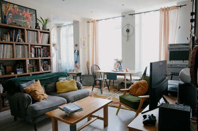 Appartement 3 pièces 730 €