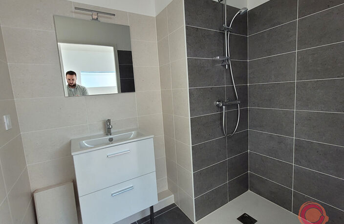 Appartement T3 dernier étage - RODEZ — photo 5