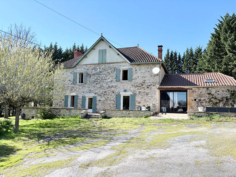 Ensemble immobilier avec 5 logements à 10 min de Villeréal — photo 1